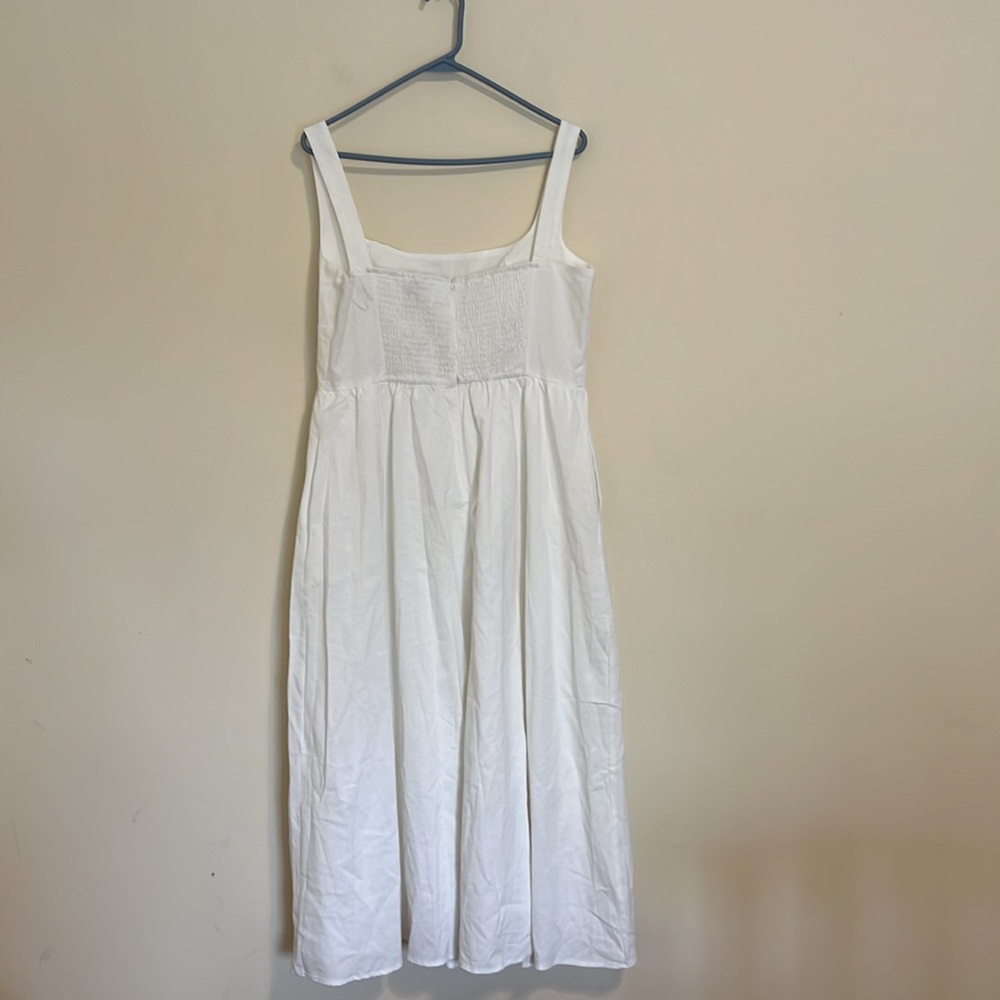 Women’s Midi Dress in White - Classic Sleeveless Summer Dress - Picture 7 of 9